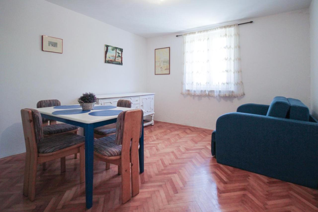 Apartment La Traviata With Parking روفينج المظهر الخارجي الصورة
